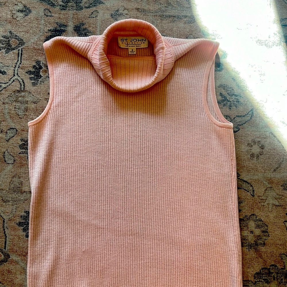 St John turtleneck shell